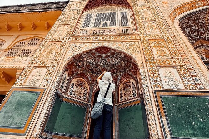 2 Day Jaipur Tour for First-Time Visitors - Day two, royal forts and hilltop views