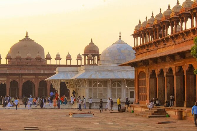2-Day Private Tour to The Taj Mahal and Agra from Jaipur - Day one: four hours from Jaipur to Fatehpur Sikri