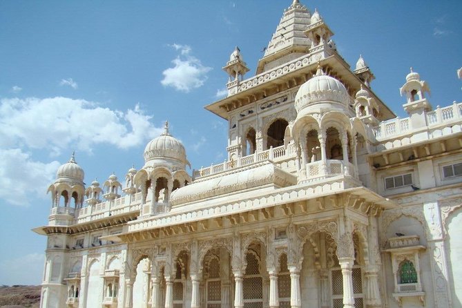 3 Days Guided Jodhpur & Udaipur Tour From Jaipur With Hotels - Umaid Bhawan Museum is a short final stop
