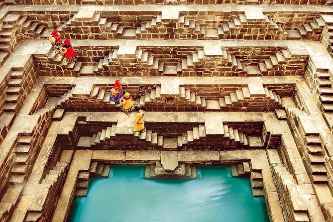 3 Days: Private Guided Tour Of Jaipur & Agra With Drop At Delhi - Day two: Chand Baori, Fatehpur Sikri, and the Taj Mahal