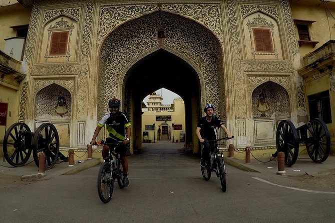 3-Hour Morning Bike Tour of Jaipur - Tea, food, and Jaipur’s morning table