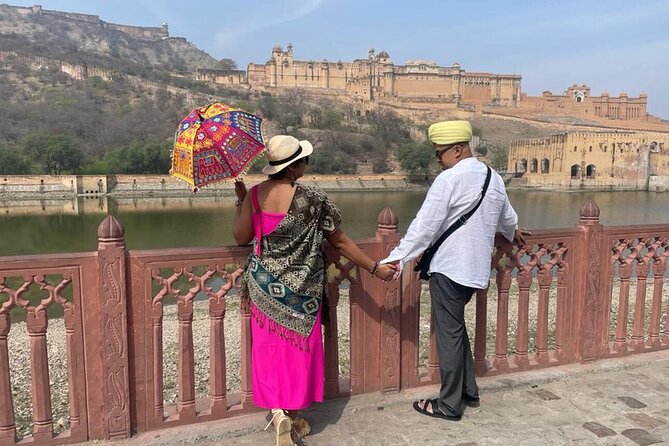 4 Days Golden Triangle Tour – Private, Guided & All Inclusive - Day 1: Old Delhi lanes and New Delhi landmarks
