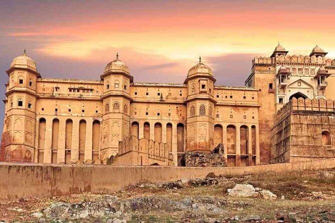 4 Days Guided Jaipur, Ranthambore Tigers & Udaipur Tour With Safari & Hotels - A fast Rajasthan route with three different moods