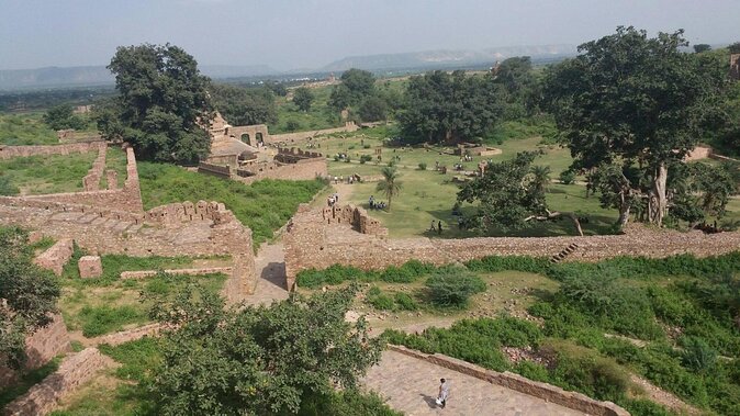 Abhaneri & Bhangarh Day Trip – Car, Guide, Lunch & Monkey Temple - Key points at a glance