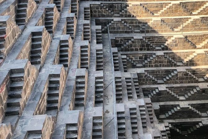 Abhaneri Chand Baori Stepwell Day Trip from Jaipur - The 93-kilometer drive from Jaipur