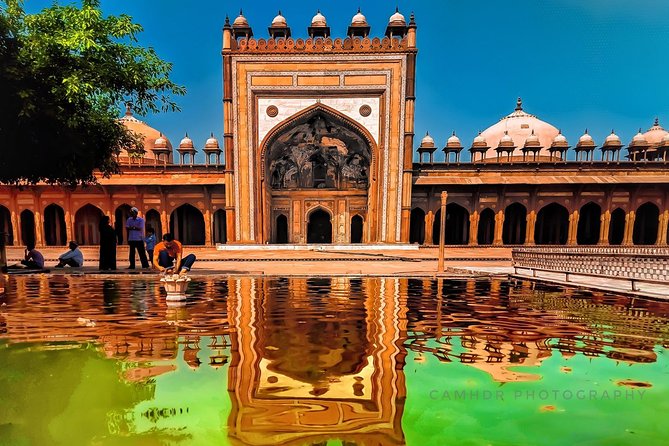 Affordable transfer from Jaipur to Agra via Fatehpur Sikri - A private car for up to six people