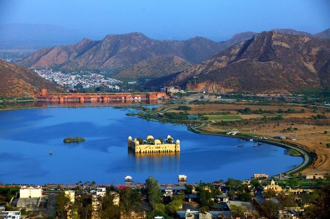 All Inclusive Private Jaipur City Tour with 5-star Lunch & Guide - Amber Fort and its mirrored halls