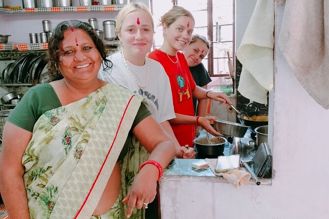 Best cooking class with family in Jaipur - Activity in jaipur - Your first welcome with Manju’s family