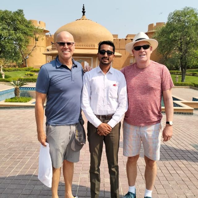 Book Govt. Approved Tour Guide for Jaipur City Tour - Jantar Mantar and the parts of the route to confirm