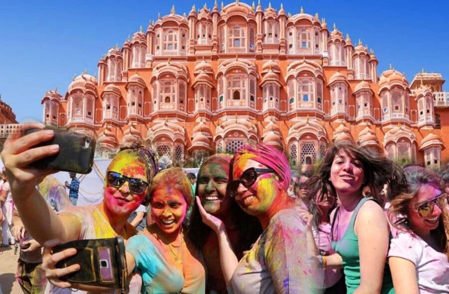 Celebrate Holi with Locals in Jaipur - Who will get the most from this outing