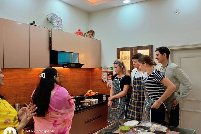 Cooking Class with Indian Family in Jaipur (Pickup & Drop Free) - Why a family kitchen works better than a restaurant lesson