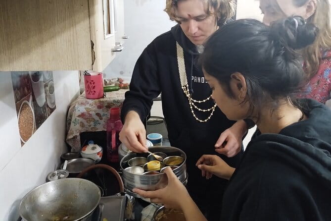 Cooking Class with Indian Family in Jaipur (Pickup & Drop Free) - Eating dinner with the family
