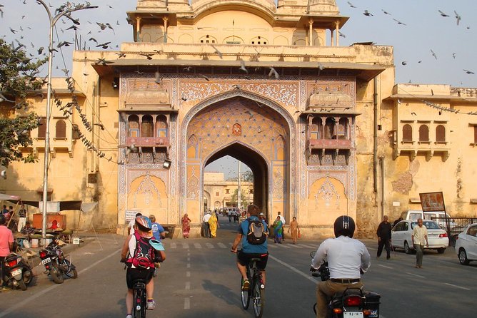 Cyclin'Jaipur - Explore the city on a cycle! - Why Jaipur Works Best on Two Wheels at Sunrise