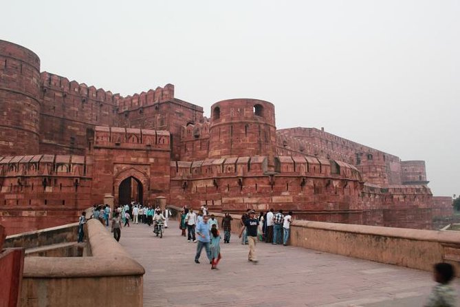 Day Trip to The Taj Mahal and Agra from Jaipur - Lunch after the monument