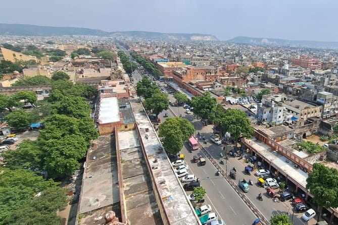 Delhi to Jaipur Pink City Tour with Government Approved Guide - Jantar Mantar: instruments that measure the sky