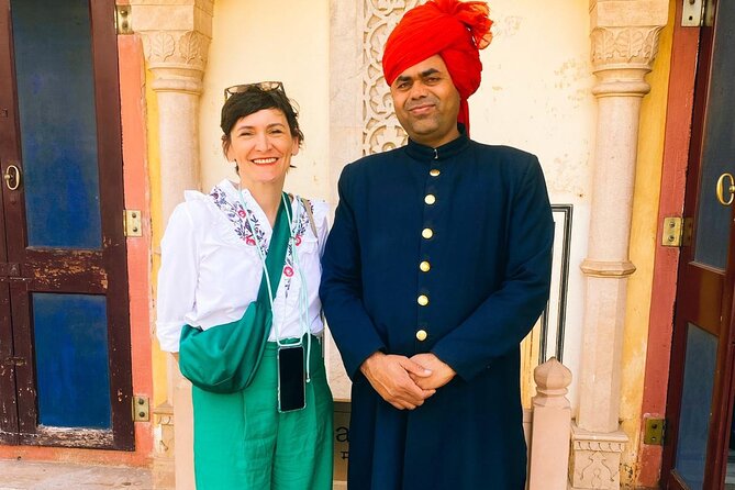 Explore Jaipur on a Motorbike - A Unique Experience - Hawa Mahal: a quick first look at Jaipur’s symbol