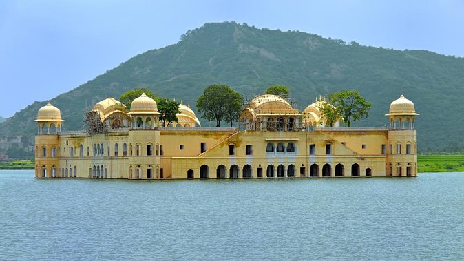 Explore Taj Mahal & Sacred Mathura–Vrindavan Tour From Jaipur - A Jaipur start with a very full day ahead