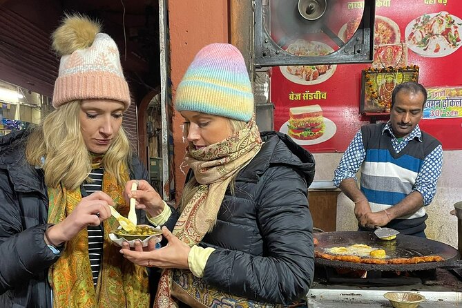 Feast on the Streets: Best Jaipur Food Tour - Hawa Mahal, where Jaipur’s food walk gets its famous backdrop