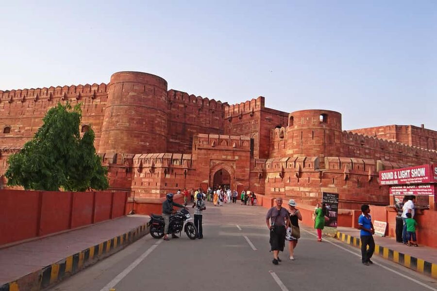 From Delhi: Private 5-Day Golden Triangle Tour - Day 1: Old Delhi, New Delhi, and a very full opening