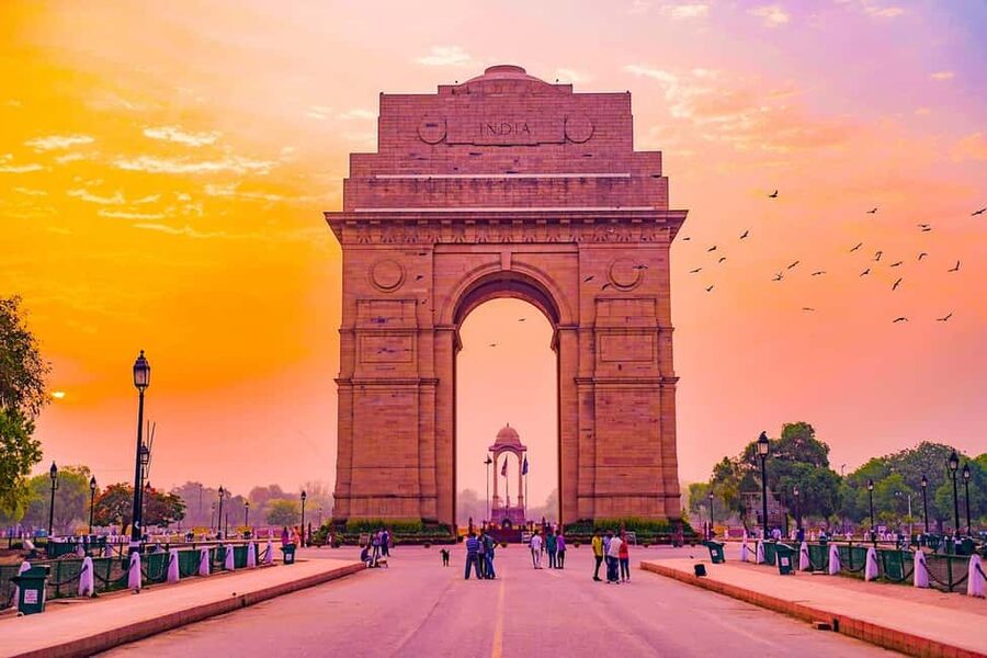 From Delhi: Private 5 Days Golden Triangle Guided Tour - Day 2: Fatehpur Sikri on the road to Jaipur
