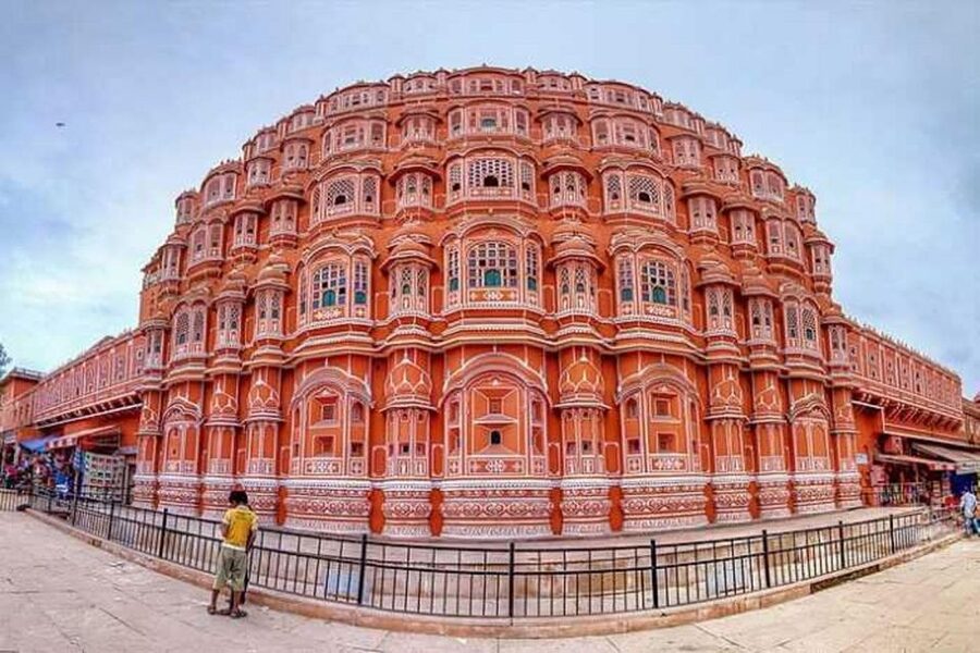 From Jaipur: Half-Day City Tour with Guide - What the transport and group size mean