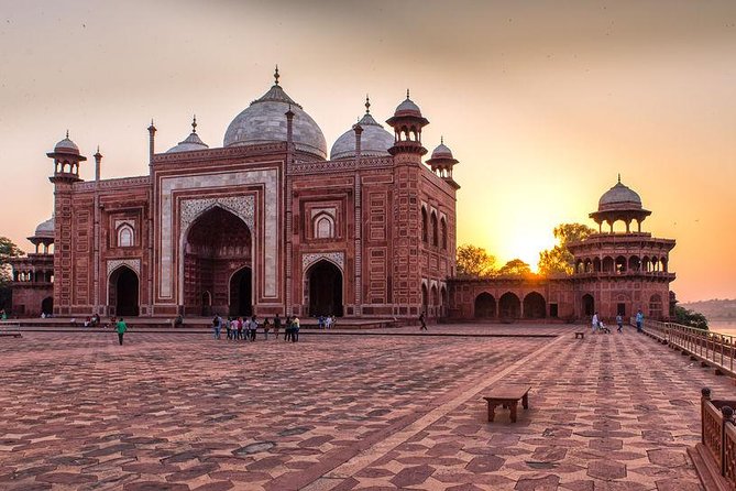 From Jaipur Private Taj Mahal & Agra Fort Day tour with Transfers - Seeing Agra Fort beyond the postcard