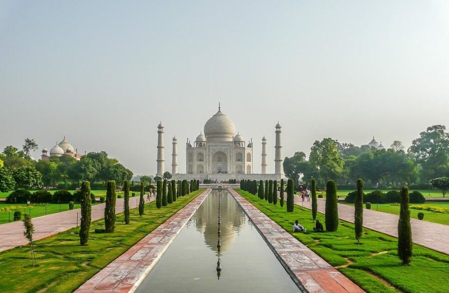From Jaipur: Private Taj Mahal Sunrise & Agra Fort Tour - Inside the Taj Mahal before the crowds