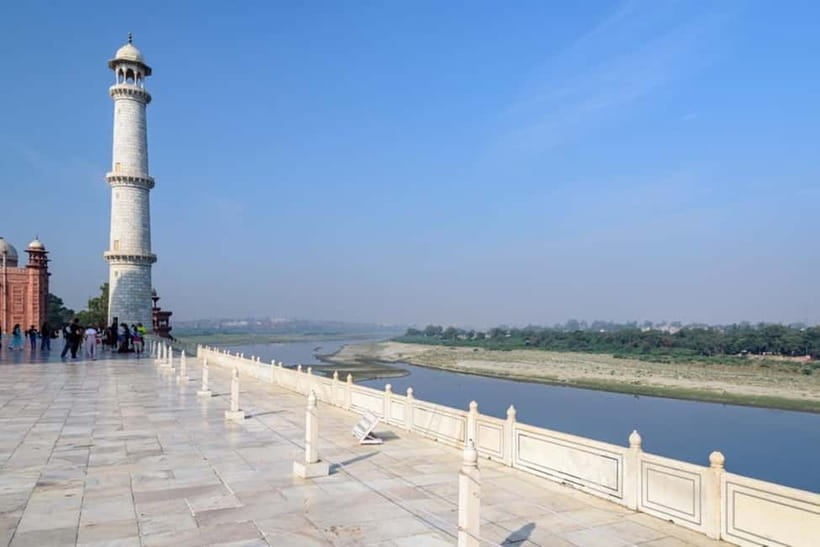 From Jaipur: Private Tajmahal Sunrise & Agra CityTour By Car - Is $67 per person good value?
