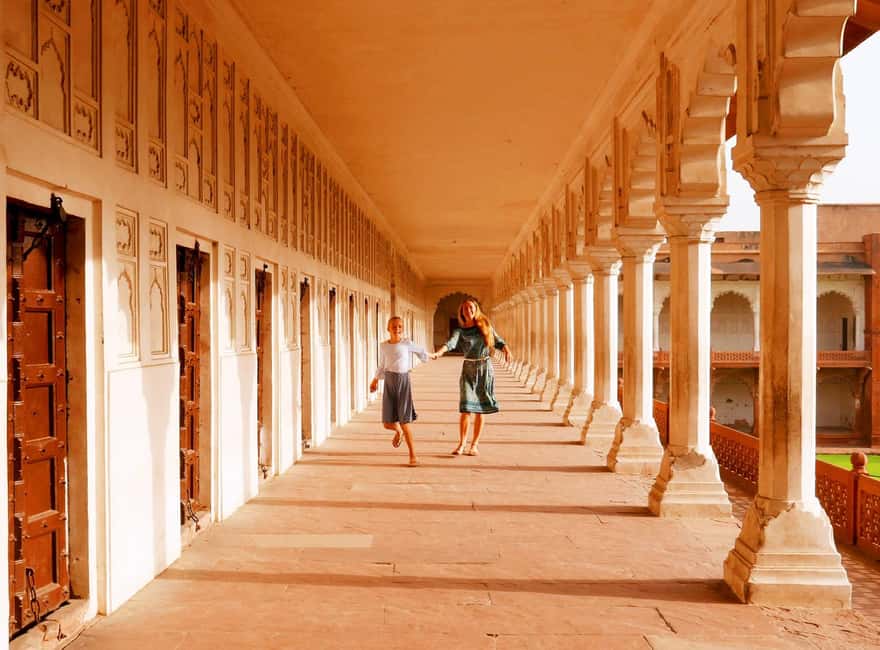From Jaipur: Same Day Taj Mahal Tour with Fatehpur Sikri - What $80 per person really buys