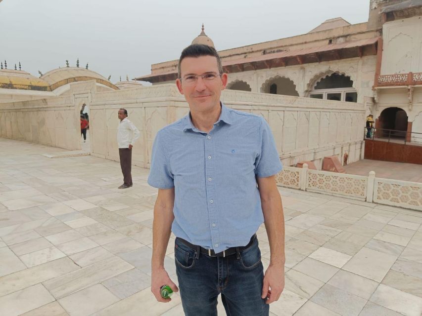 From Jaipur: Taj Mahal & Agra Private Guided Day Tour - The four-hour road trip from Jaipur
