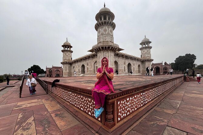 From Jaipur: Taj Mahal & Agra Tour with Transfer to Delhi by Car - Lunch in Agra: a planned pause, not a long food tour