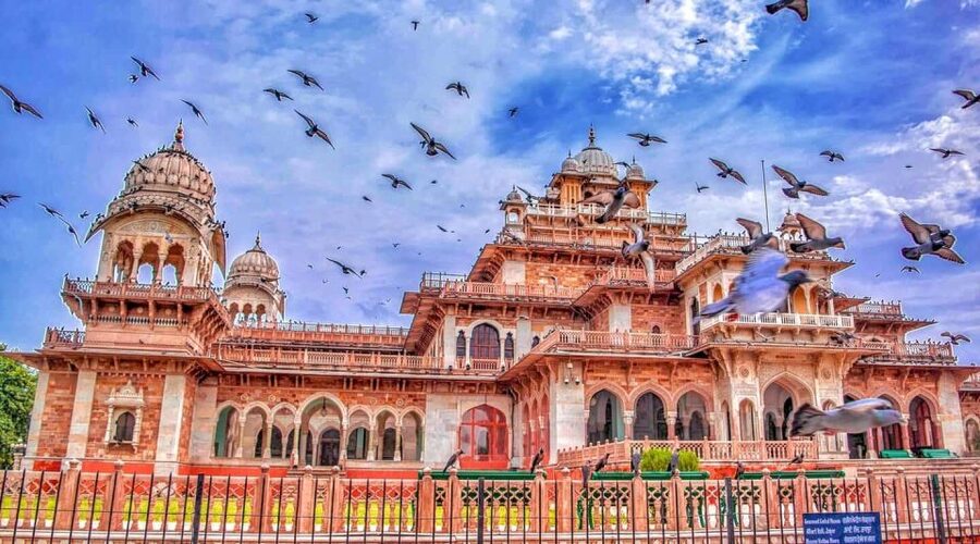 From New Delhi: Jaipur Tour by Fast Train or by Private Car - Jantar Mantar makes astronomy feel architectural