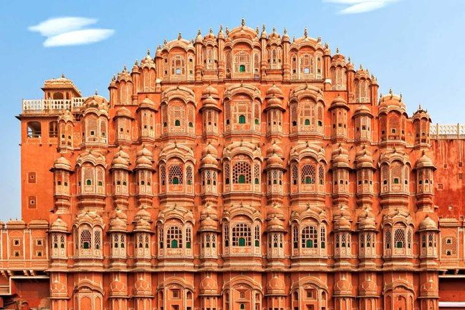 Full-Day Jaipur City Tour with Amber Fort and City Palace - Hawa Mahal: Jaipur’s famous pink facade