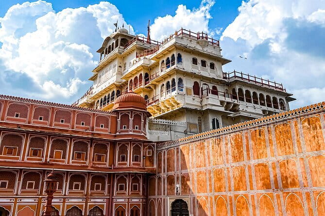 Full-Day Jaipur Highlights with Local Guide & Private Vehicle - Panna Meena ka Kund and its precise geometry
