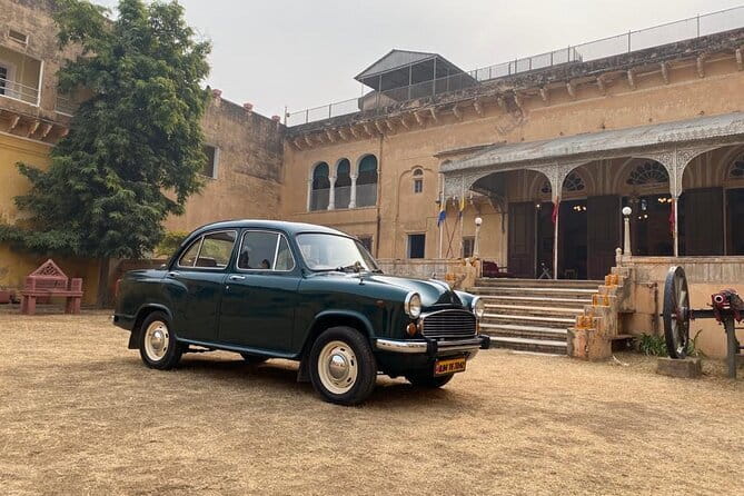 Full day Jaipur sightseeing tour by tuk tuk. - Panna Meena ka Kund and the stepwell stop
