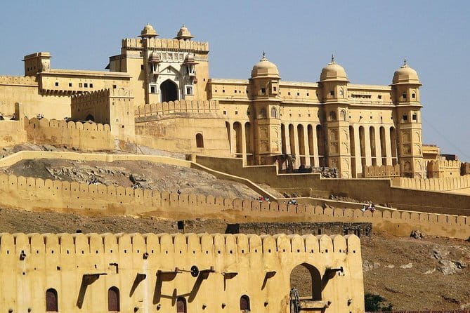 Full day Jaipur sightseeing tour by tuk tuk. - City Palace: courtyards, galleries, and royal rooms