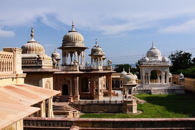 Full-Day Private City Tour of Jaipur - Royal Gaitor adds a quieter royal stop