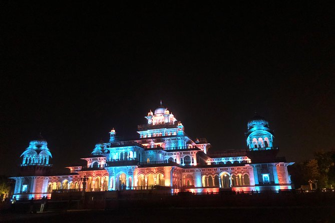 Guided Night Tour of Jaipur With Optional Street Food Tasting - Jal Mahal and the quiet lake reflection