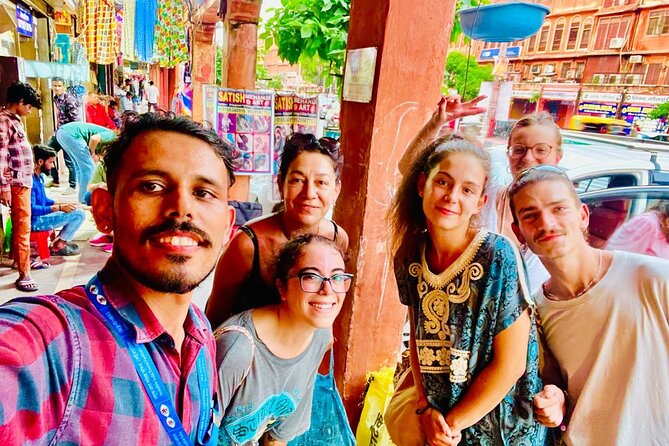 Heritage Culture and History Walking Tour in Jaipur - Mandir Shri Ram Chandra Ji: a quiet architectural pause
