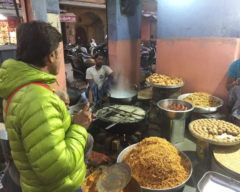Heritage Walk & Street Food Tasting in Jaipur - Key points at a glance