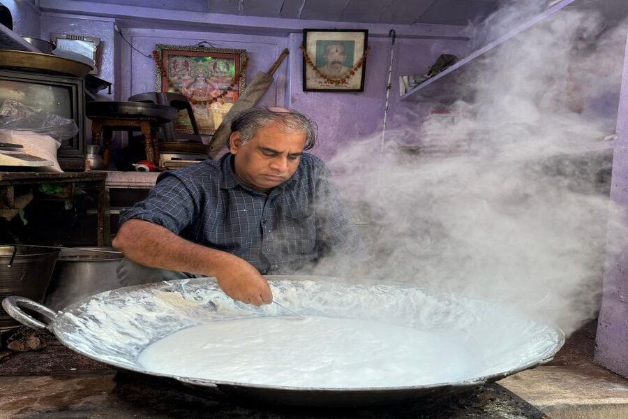 Heritage Walk & Street Food Tasting in Jaipur - Choti Chaupar and the final food stops