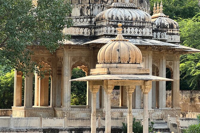 Highlight Tour of Jaipur with Private Guide - City Palace: the royal center of Jaipur