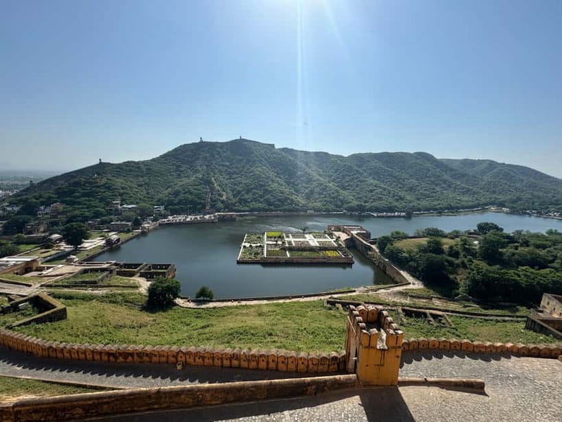 Highlights of Jaipur City on a Full Day Tour by Private Car - A six-hour route through Jaipur and Amer
