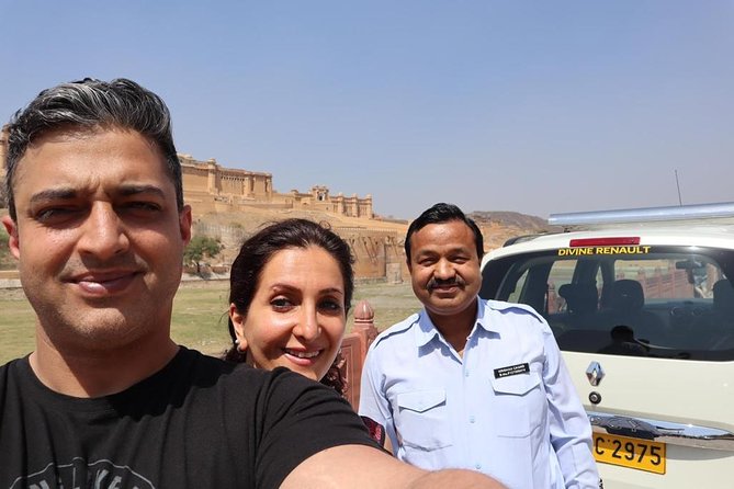 Highlights of Jaipur: Full-Day Private Tour by Car with Guide - How the guide and driver shape the day