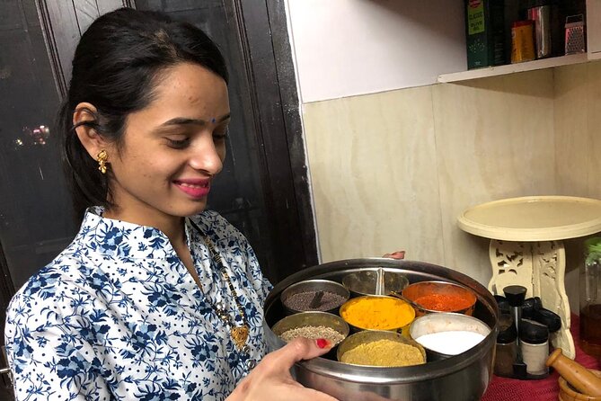 Interactive Cooking Class with a Local Family in Jaipur - Entering a Jaipur Family Home