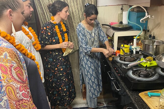 Interactive Cooking Class with a Local Family in Jaipur - Rolling Chapati and Paratha by Hand