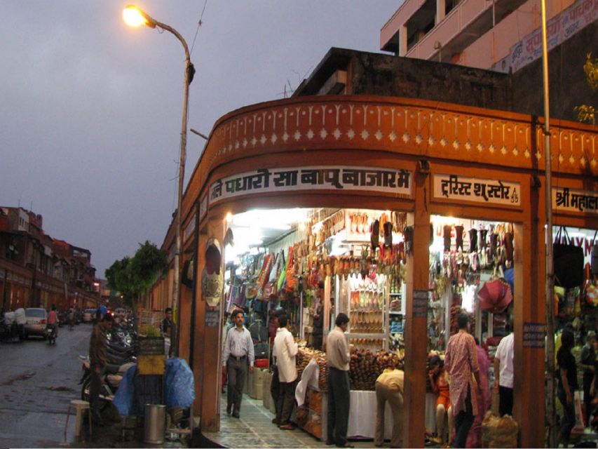 Jaipur: 2-Hour Cultural Walking Tour - Starting beside Hawa Mahal
