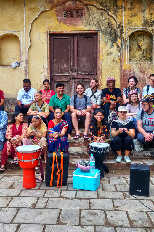 Jaipur: 3-Hour Morning Bike Tour of Jaipur Old City - Laughing yoga with Jaipur residents