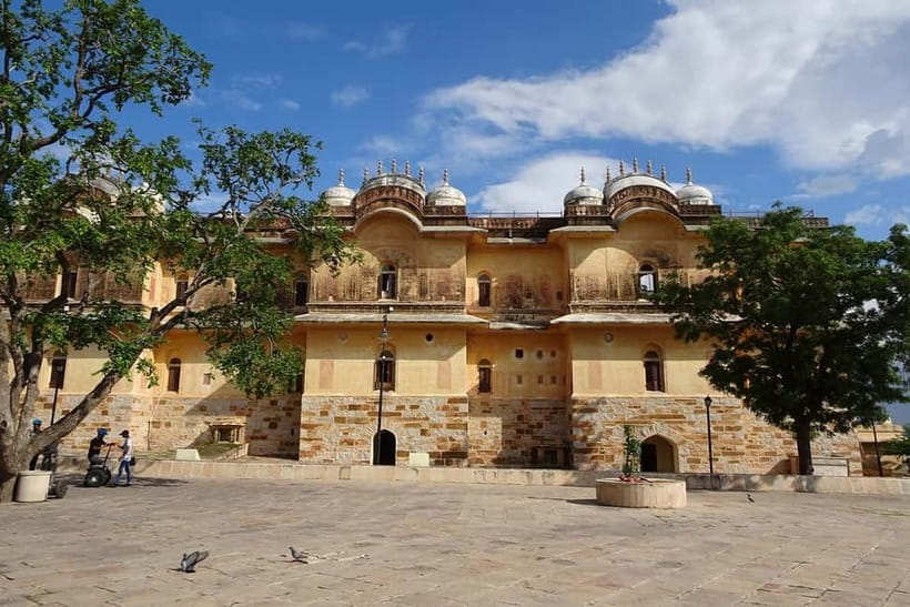 Jaipur: 4 Hours Nahargarh and Jaigarh Forts Tuk-Tuk Tour - Why these two forts make a good Jaipur half-day