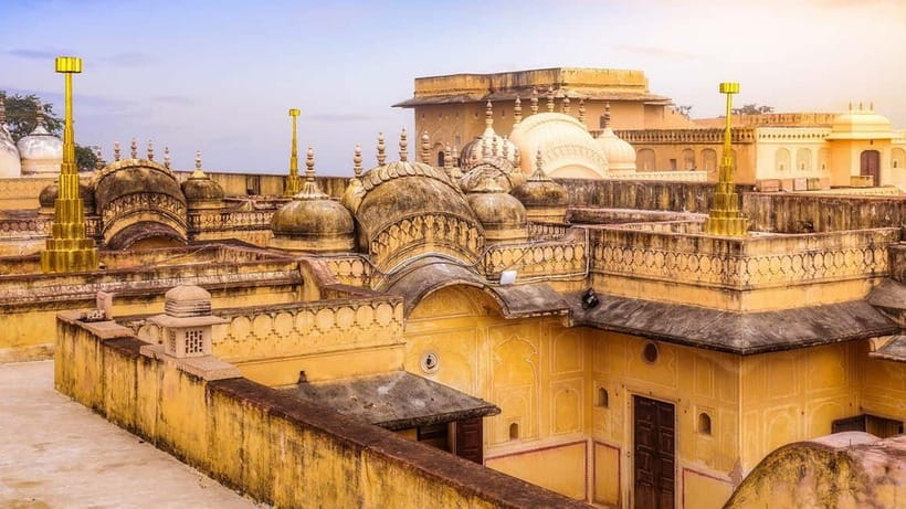 Jaipur: 4 Hours Nahargarh and Jaigarh Forts Tuk-Tuk Tour - Nahargarh Fort from 9:00 am